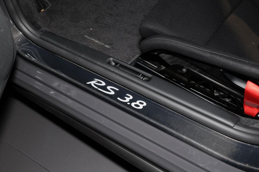  Porsche 911 GT3 RS 2010 года  (фото 21 из 33)